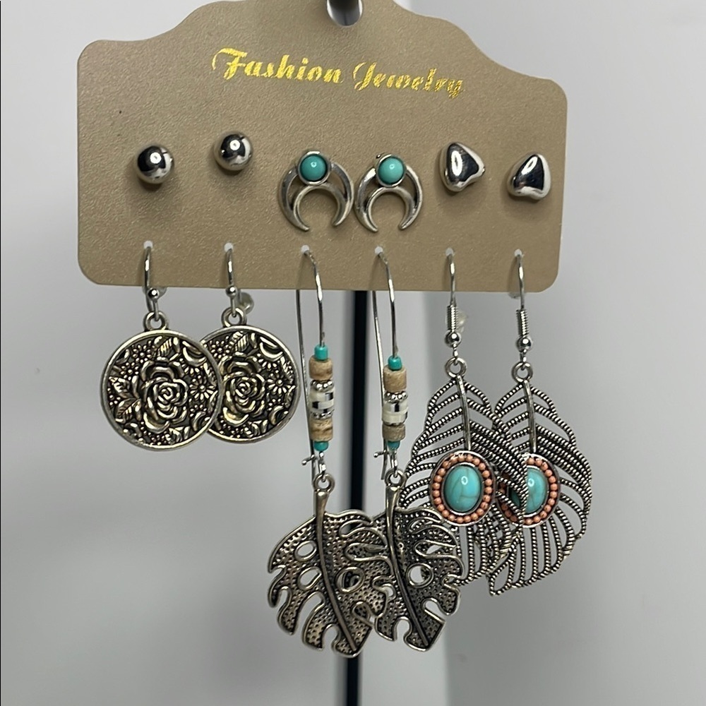 Fashion Jewelry Silver and Blue Earrings Collection